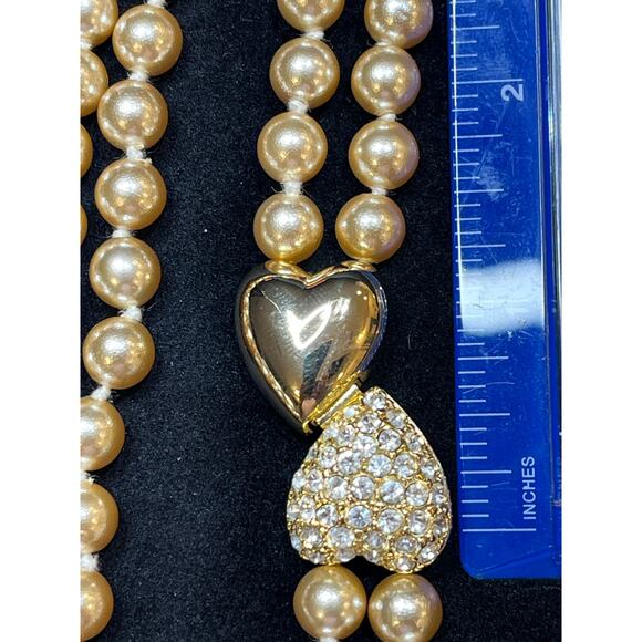 Vintage Joan Rivers Faux Pearl Necklace Double Hearts - Gold & Rhinestone clasp - Picture 2 of 8